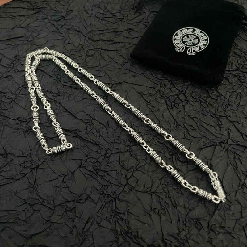 Ch*0me He**ts necklaces